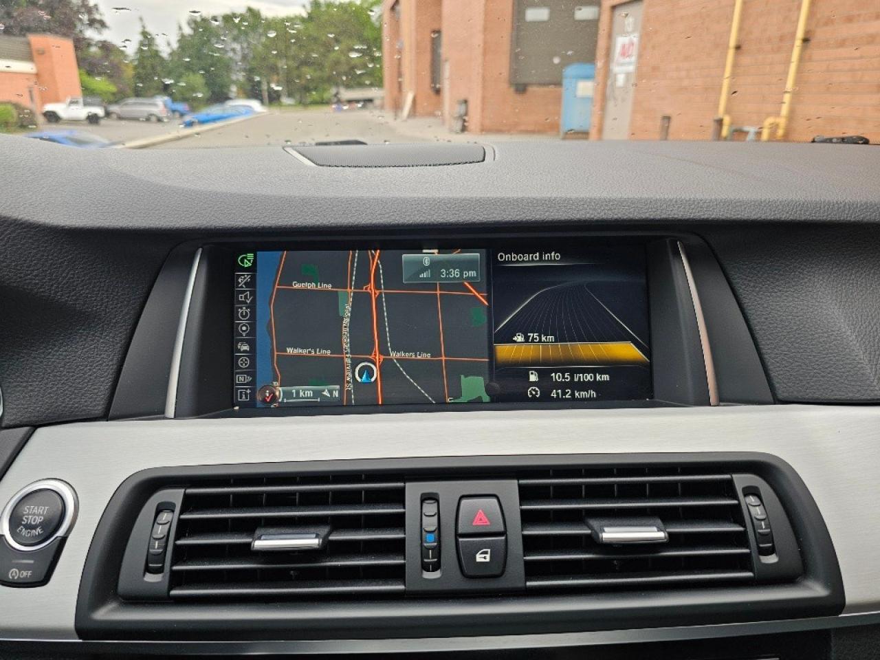 2015 BMW 5 Series 4dr Sdn 528i xDrive AWD Photo