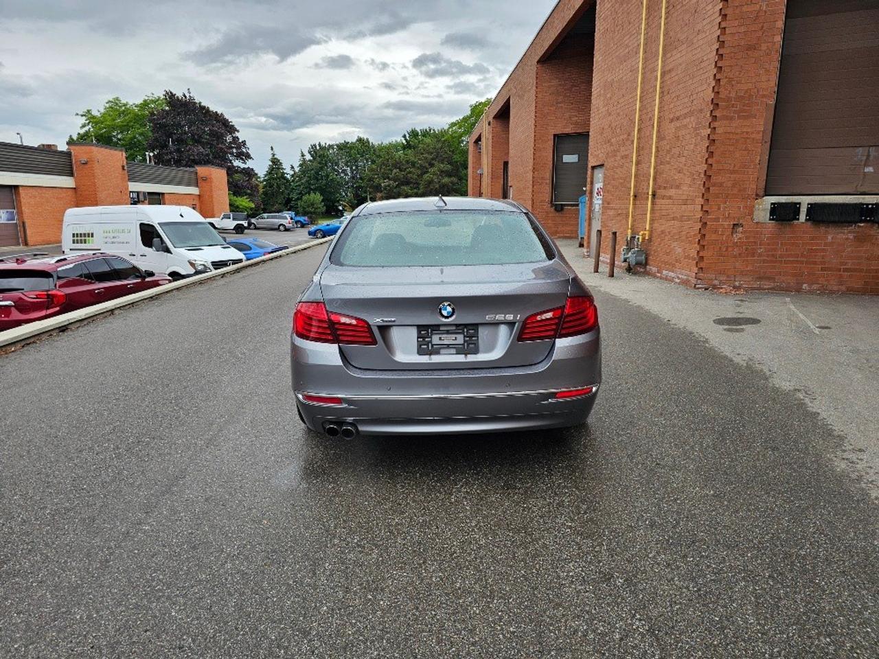 2015 BMW 5 Series 4dr Sdn 528i xDrive AWD Photo