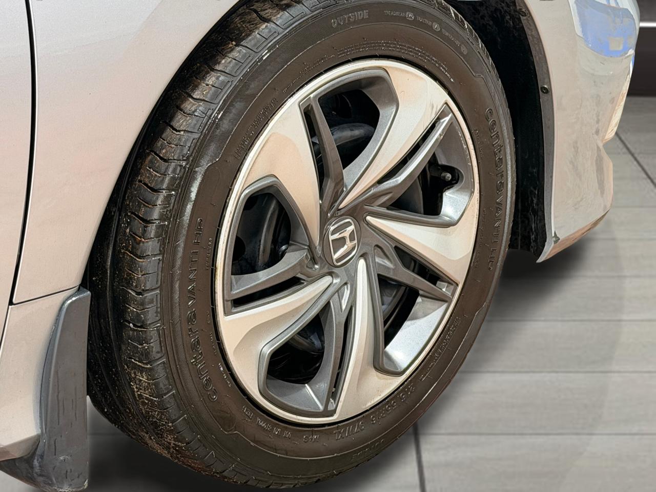 2019 Honda Civic LX+Adaptive Cruise+Camera+CLEAN CARFAX Photo