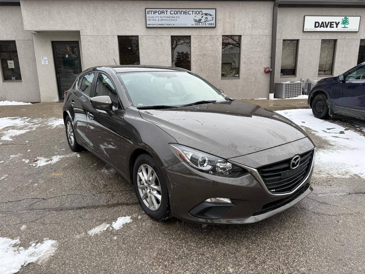 2014 Mazda MAZDA3 4D HB GS SPORT..AUTOMATIC..BLUETOOTH..CERTIFIED! Photo2