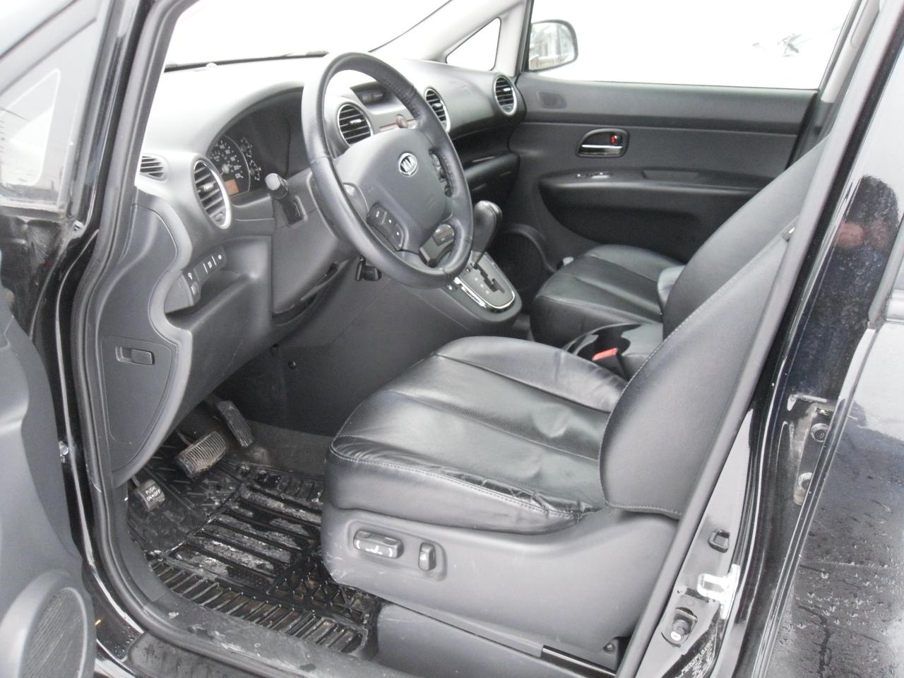 2012 Kia Rondo 4dr Wgn V6 EX w/3rd Row Photo