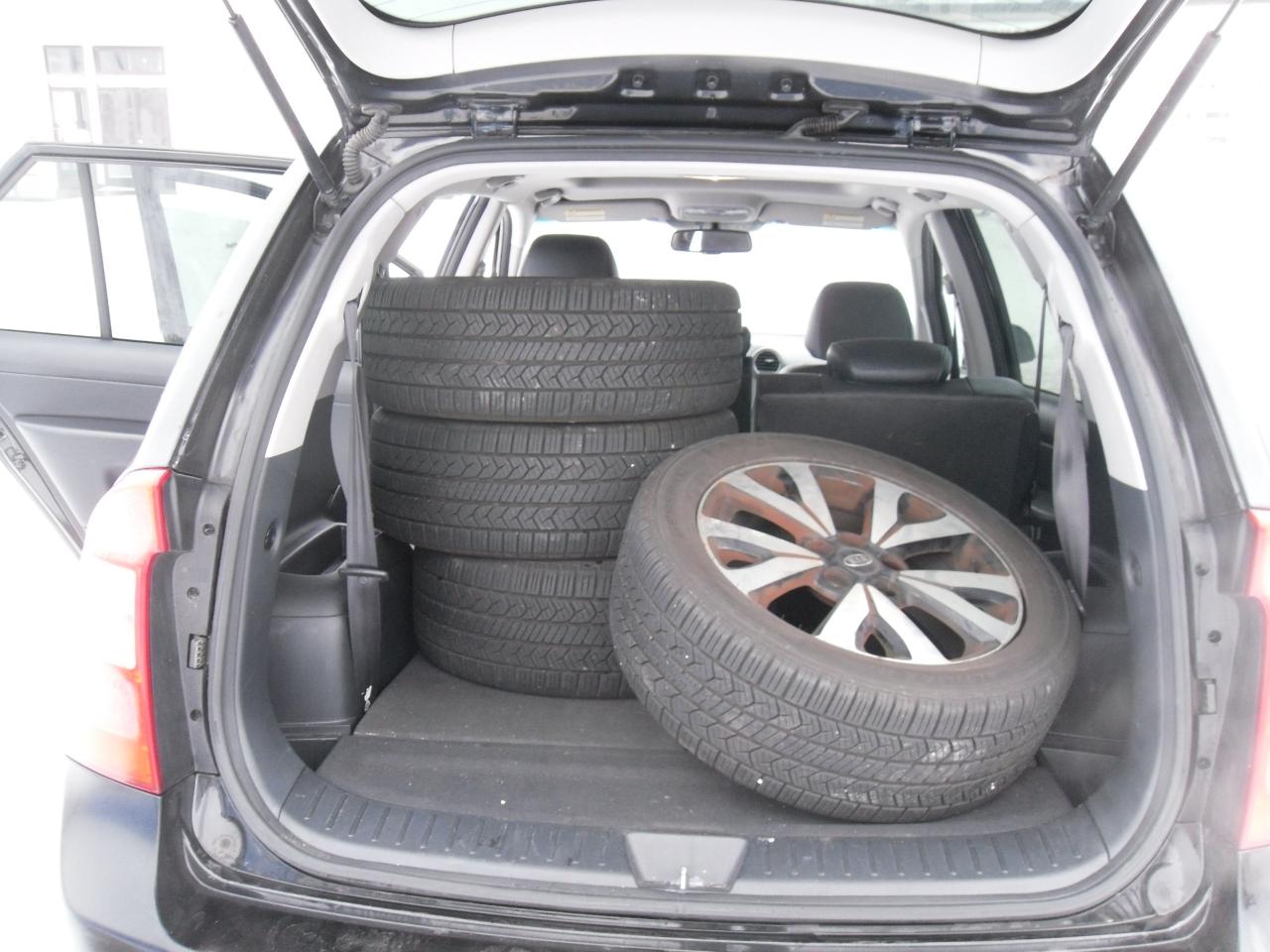 2012 Kia Rondo 4dr Wgn V6 EX w/3rd Row Photo