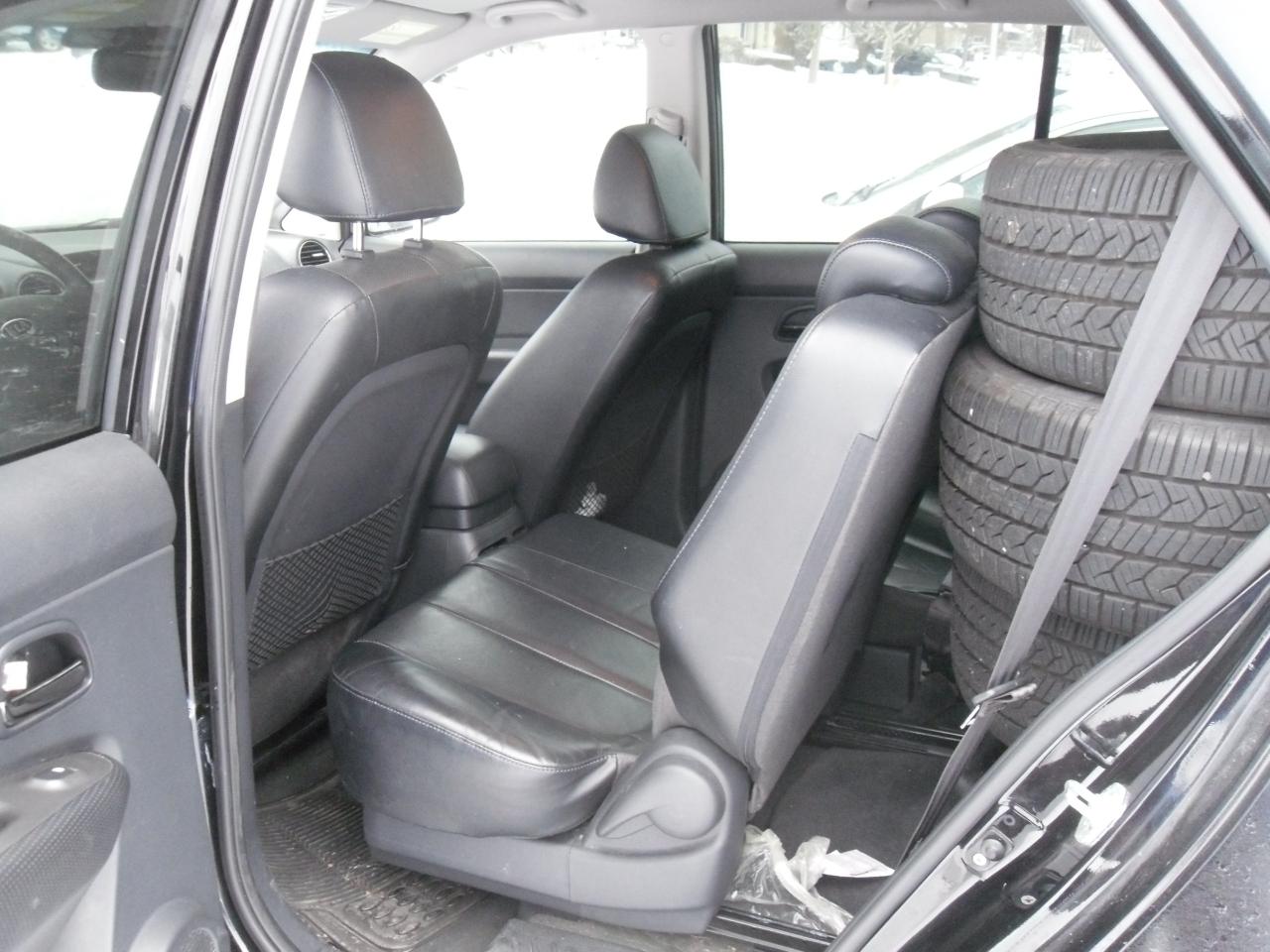 2012 Kia Rondo 4dr Wgn V6 EX w/3rd Row Photo