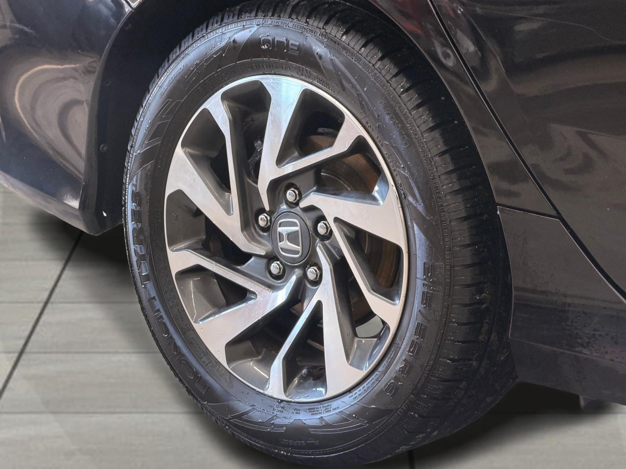 2016 Honda Civic EX+Roof+Camera+Heated Seats+CLEAN CARFAX Photo53