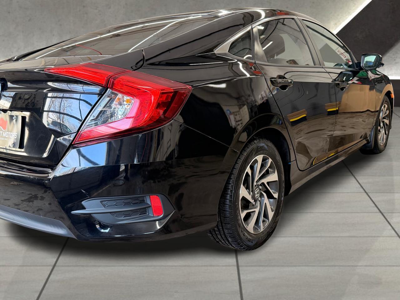 2016 Honda Civic EX+Roof+Camera+Heated Seats+CLEAN CARFAX Photo