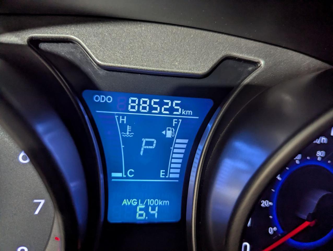 2016 Hyundai Veloster Tech  SUNROOF/LEATHER!! Photo