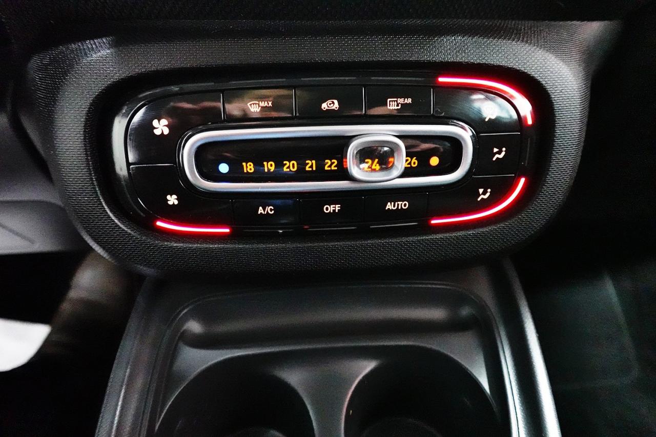 2016 Smart fortwo ALL SERVICE RECORDS,0 CLAIMSMART FOR TWO Photo