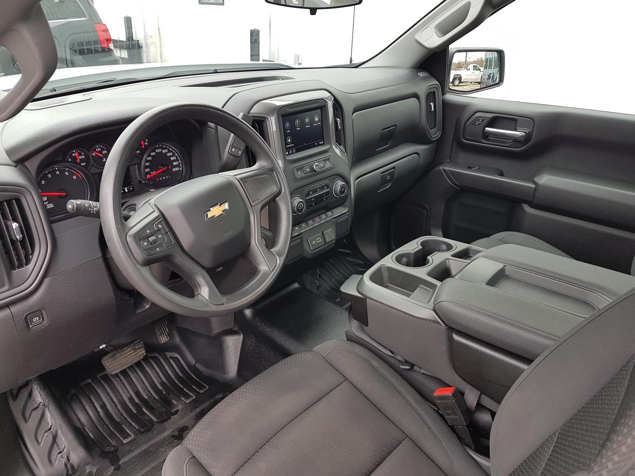 2024 Chevrolet Silverado 1500 WT Regular Cab 8' Long Box Photo