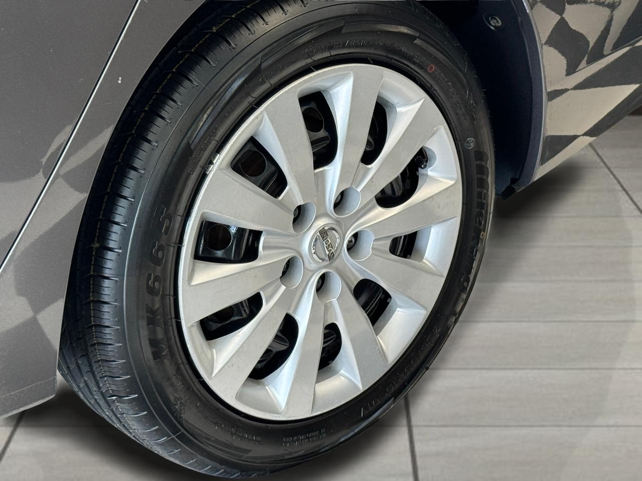 2018 Nissan Sentra SV+Camera+Bluetooth+A/C Photo