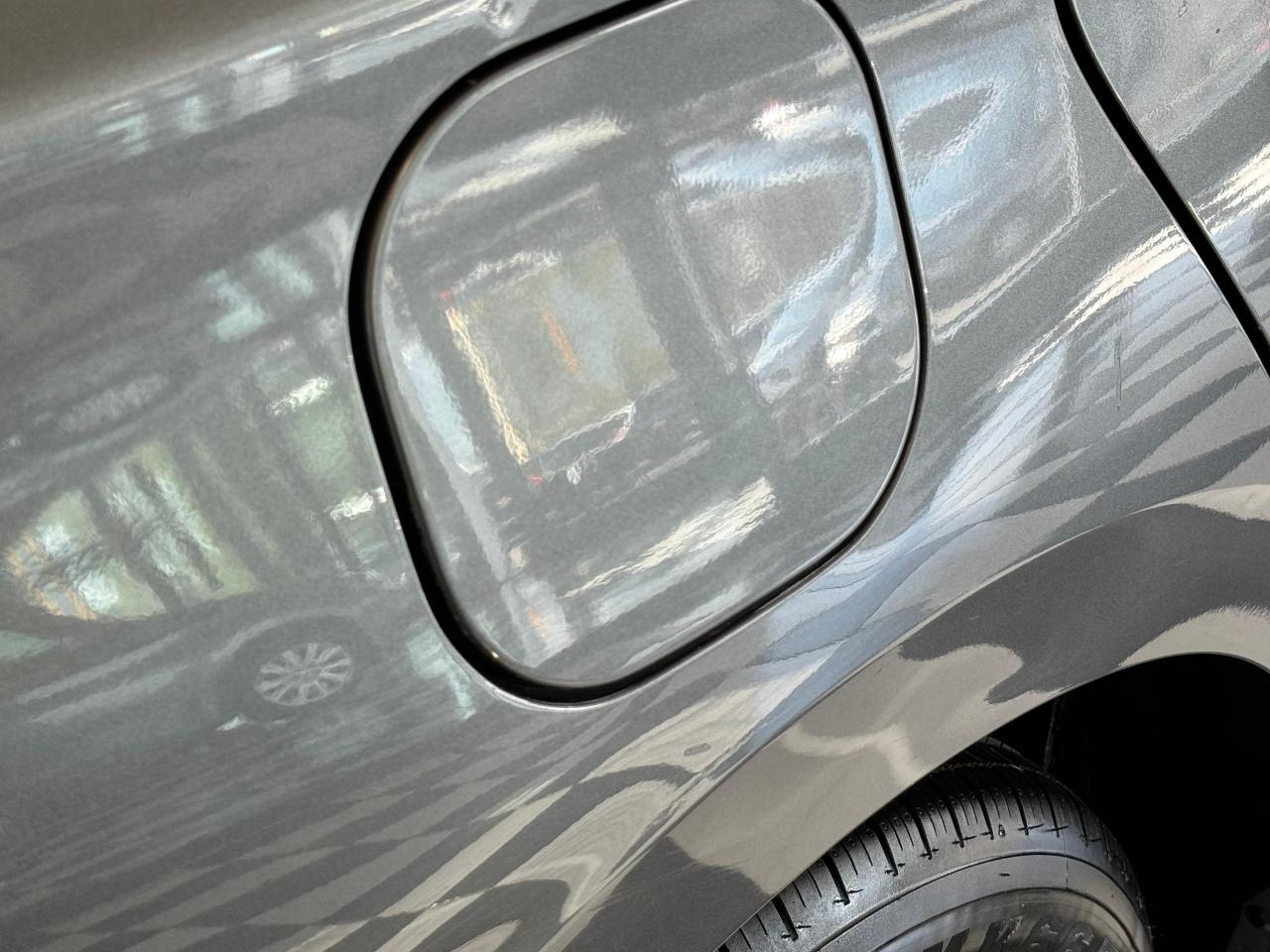 2018 Nissan Sentra SV+Camera+Bluetooth+A/C Photo