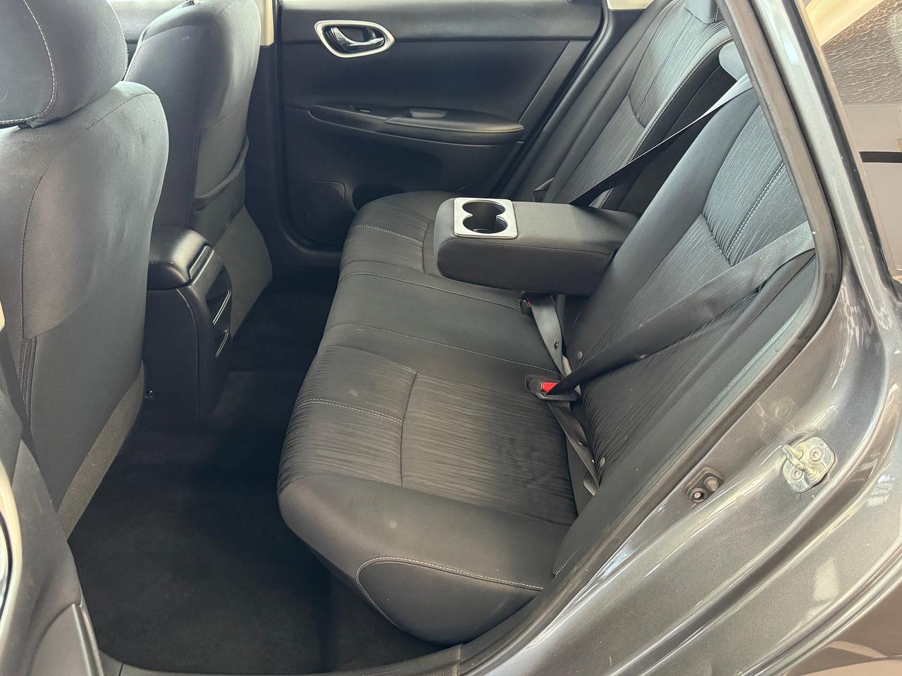2018 Nissan Sentra SV+Camera+Bluetooth+A/C Photo