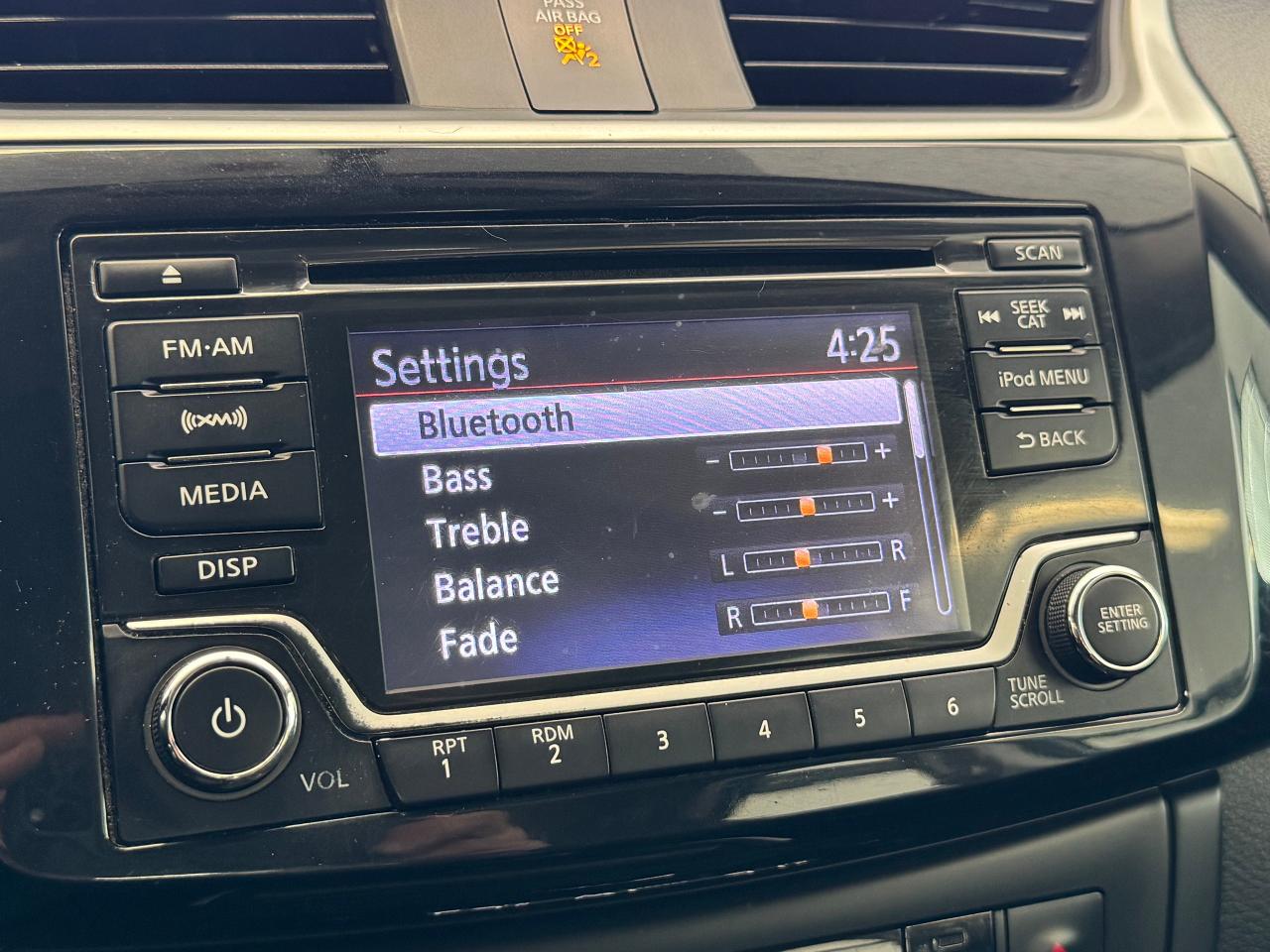 2018 Nissan Sentra SV+Camera+Bluetooth+A/C Photo25