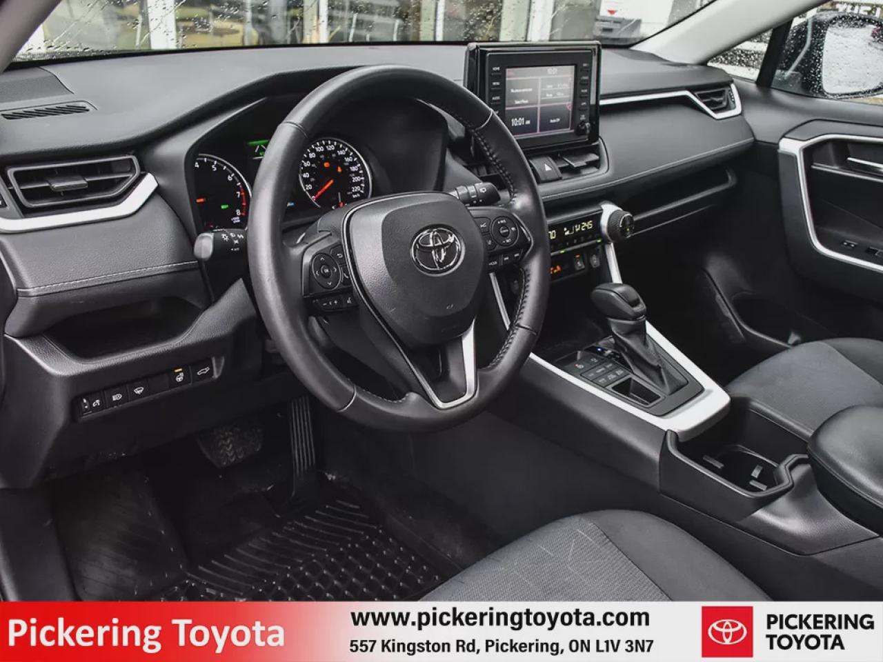 2022 Toyota RAV4 XLE Photo