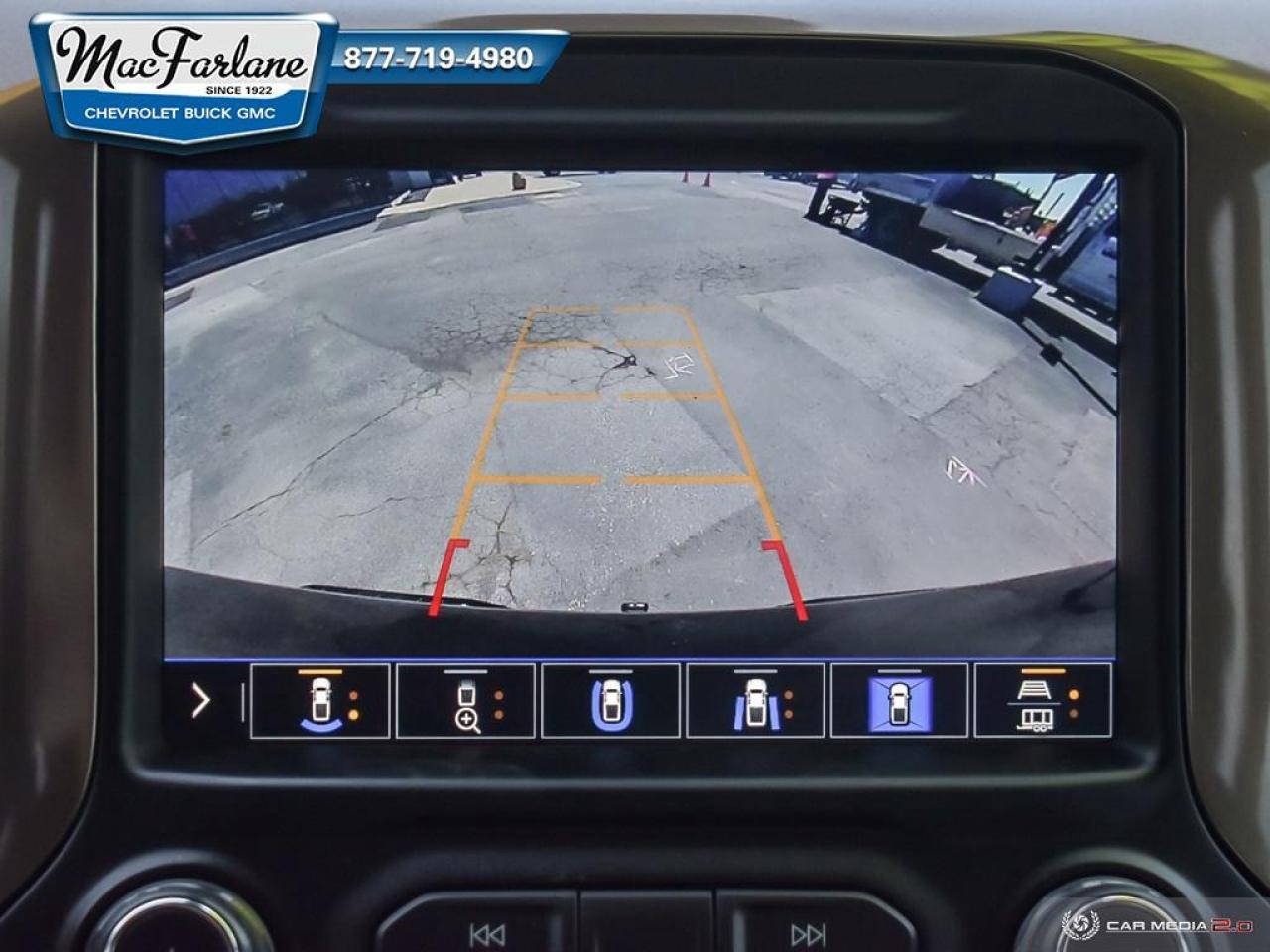 2020 Chevrolet Silverado 1500 High Country Photo