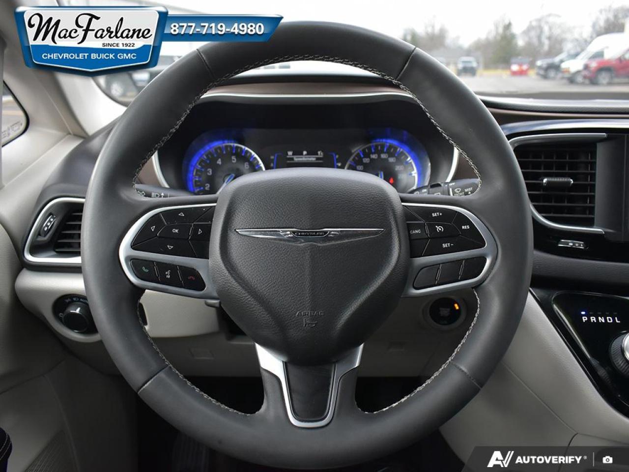 2022 Dodge Grand Caravan SXT Photo