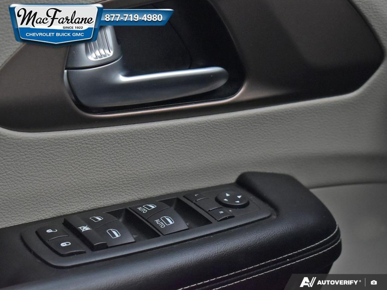 2022 Dodge Grand Caravan SXT Photo