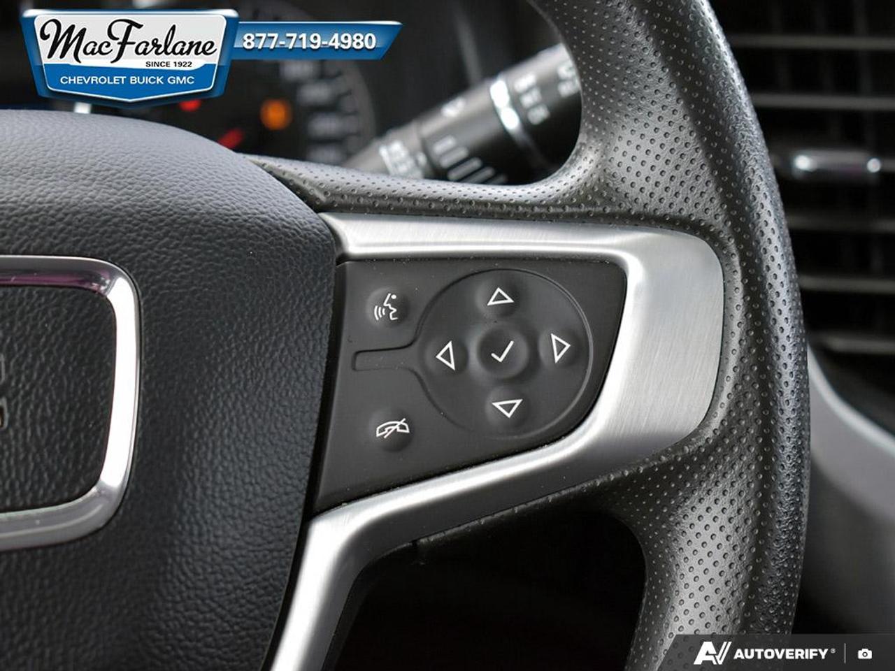 2023 GMC Acadia SLE Photo