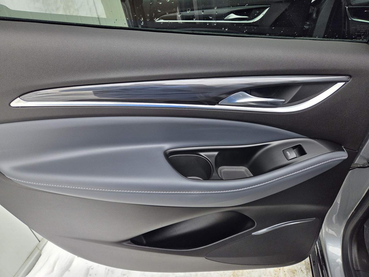 2024 Buick Enclave One Owner | Premium Package | Leather | 20" Wheels Photo