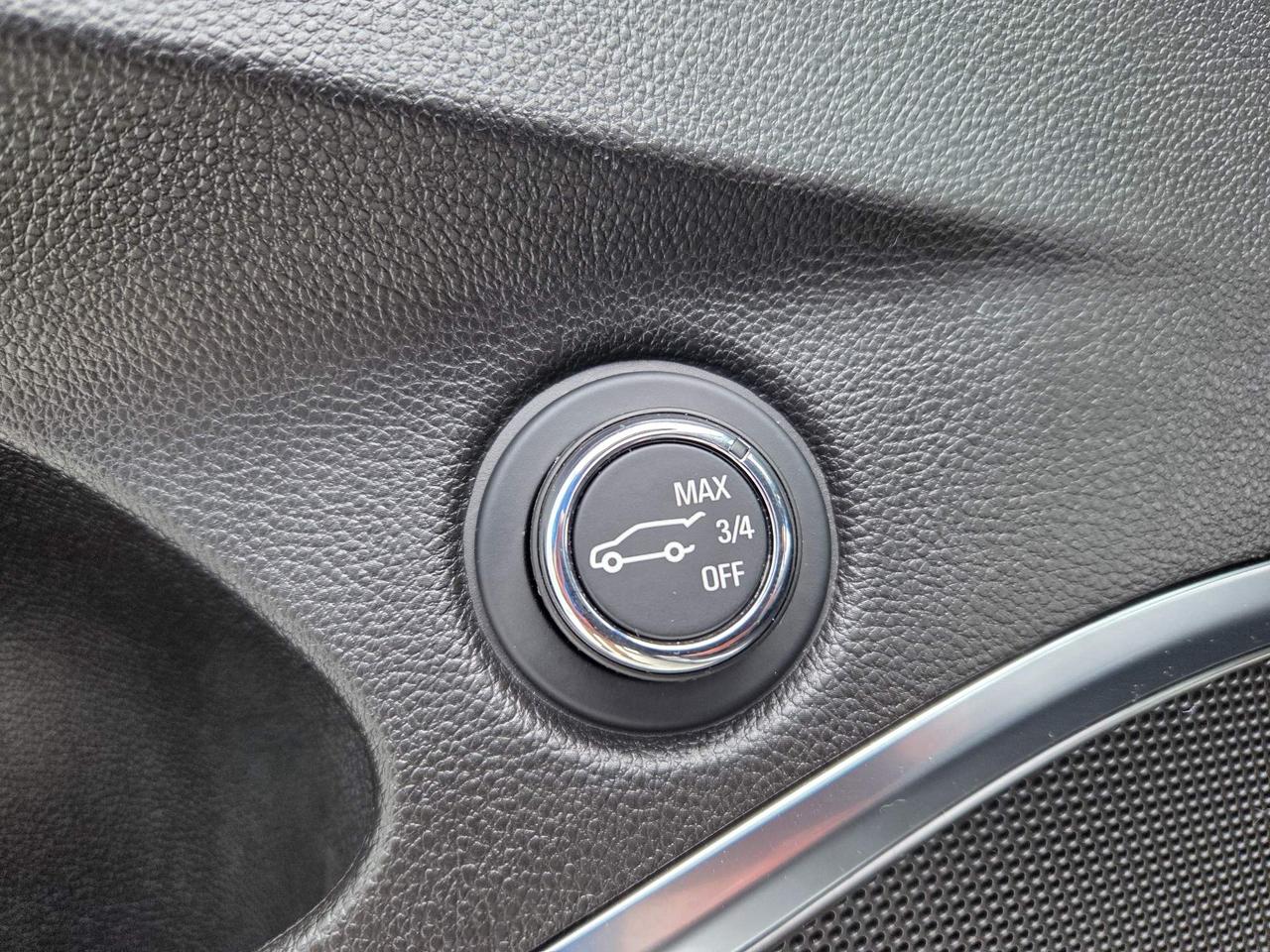 2024 Buick Enclave One Owner | Premium Package | Leather | 20" Wheels Photo