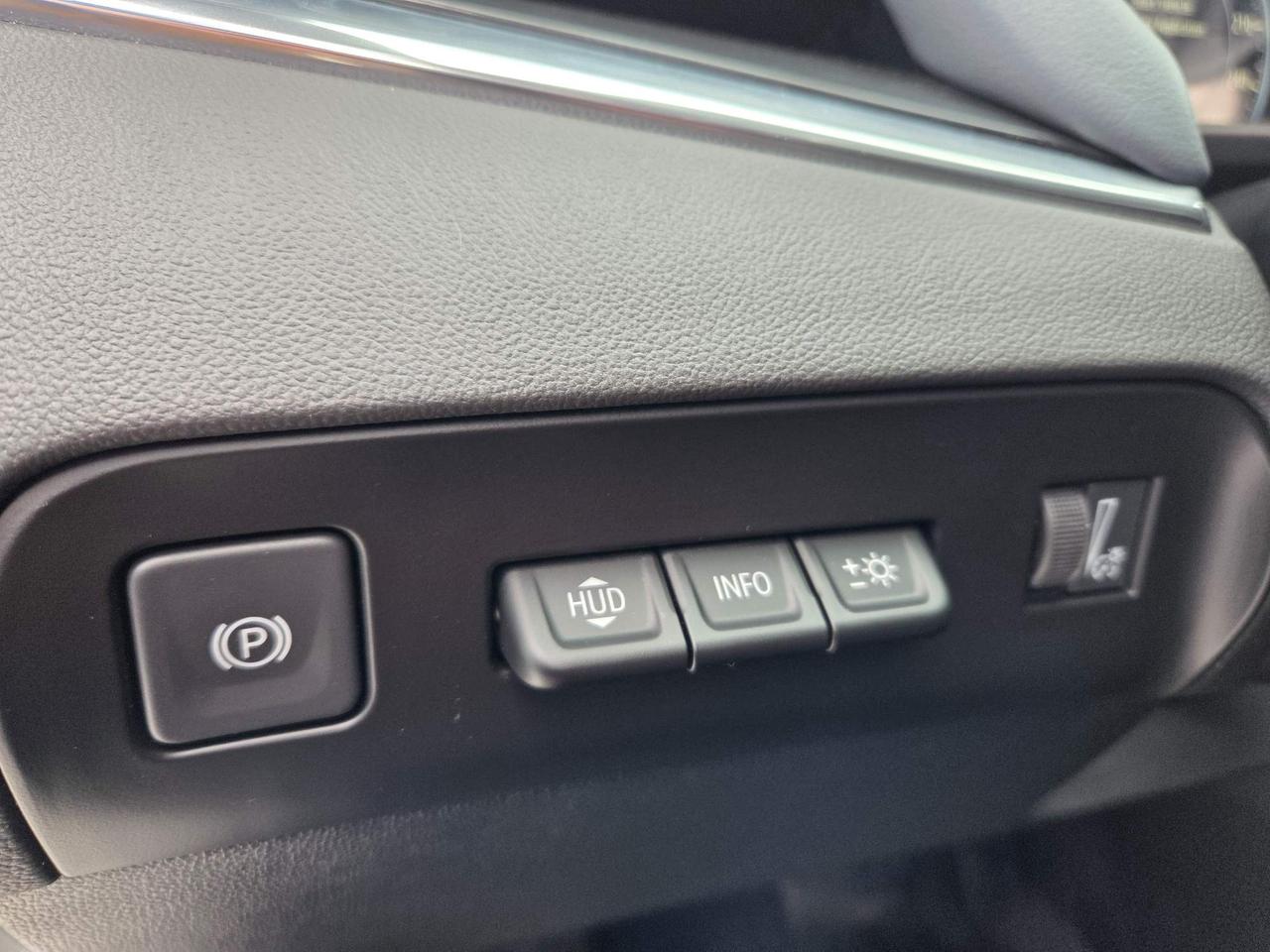 2024 Buick Enclave One Owner | Premium Package | Leather | 20" Wheels Photo