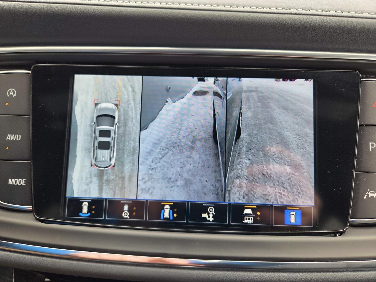 2024 Buick Enclave One Owner | Premium Package | Leather | 20" Wheels Photo