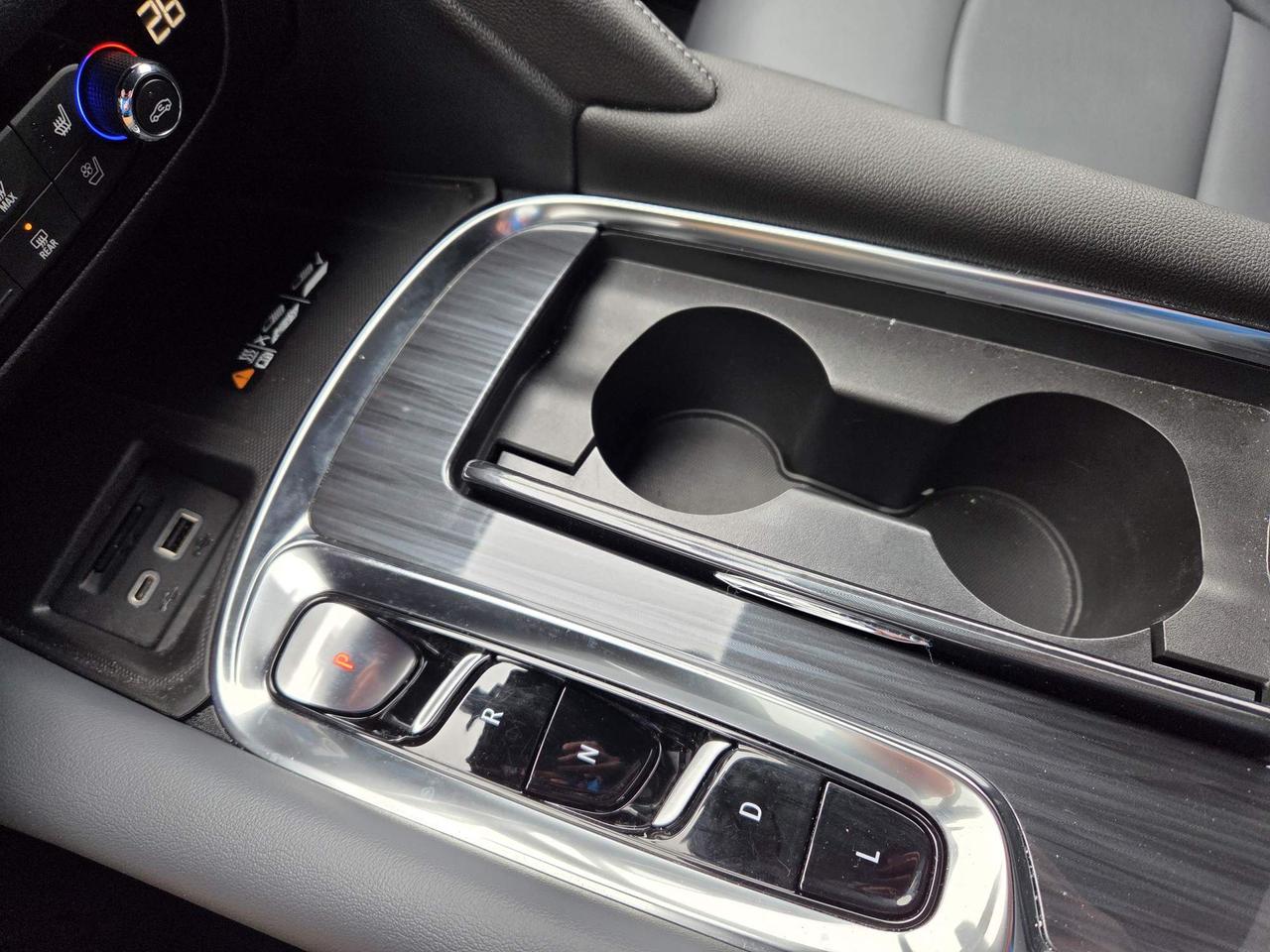 2024 Buick Enclave One Owner | Premium Package | Leather | 20" Wheels Photo