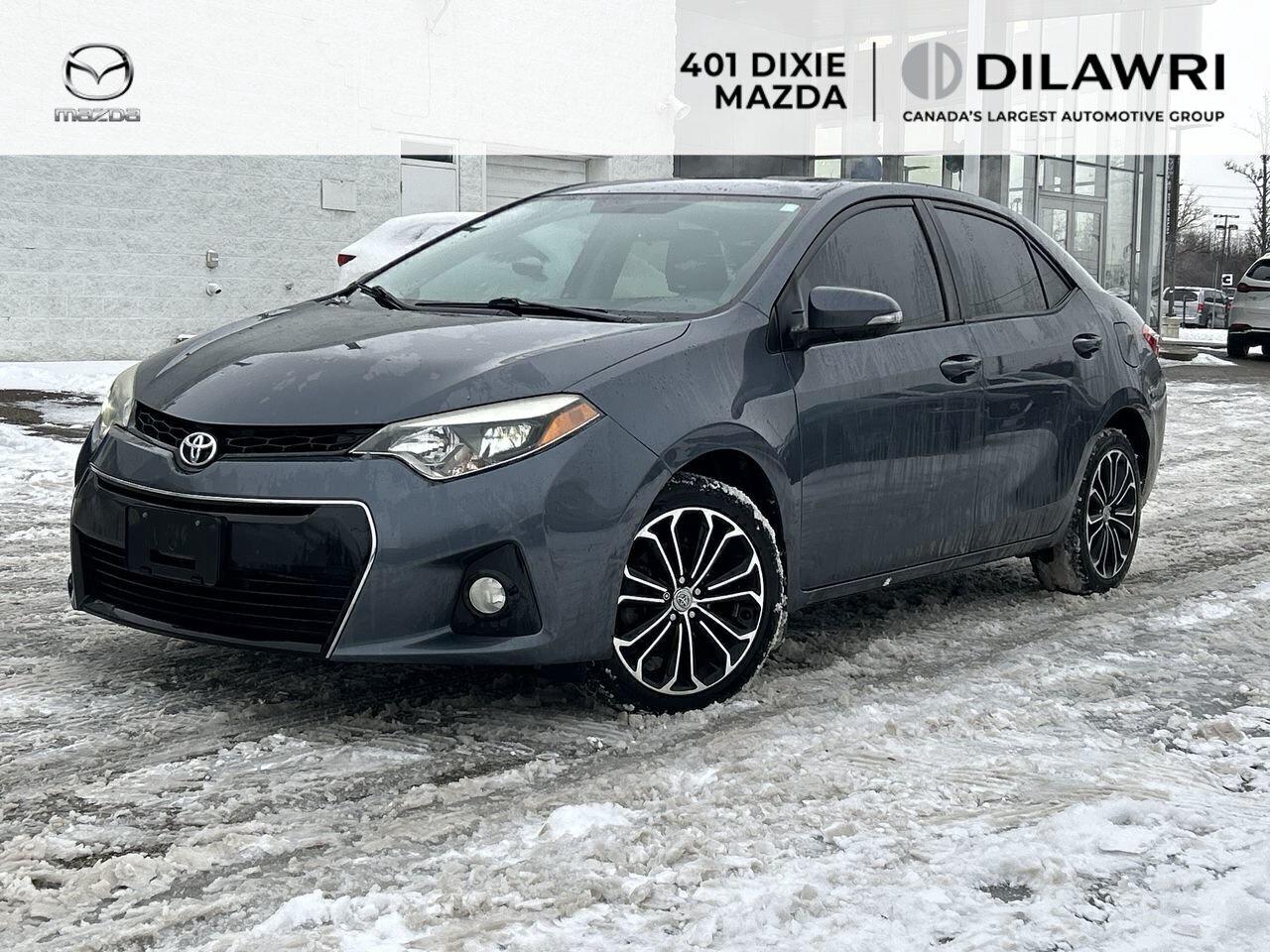 2015 Toyota Corolla 4-door Sedan S CVTi-S Photo0