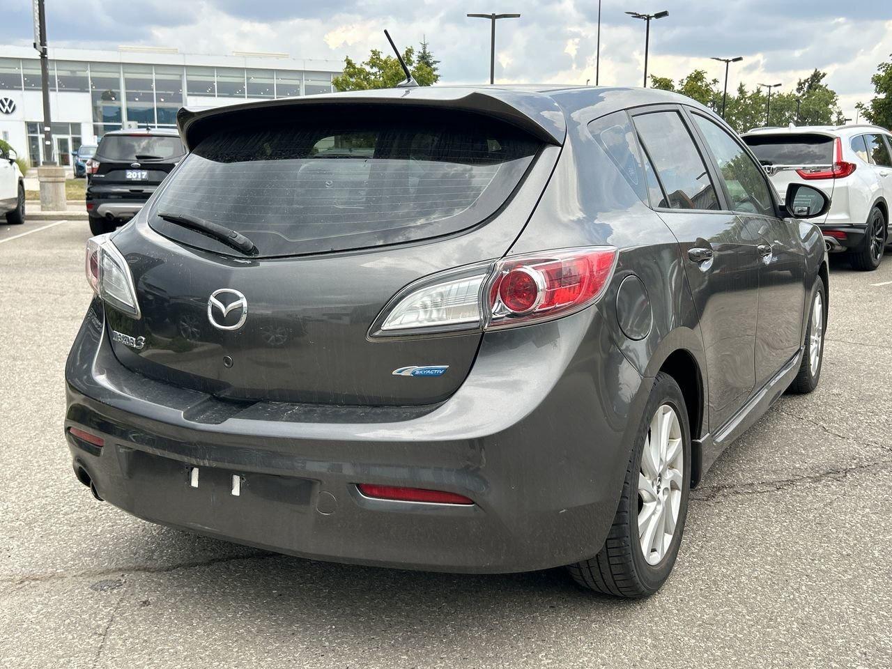 2013 Mazda MAZDA3 GS-SKY at Photo
