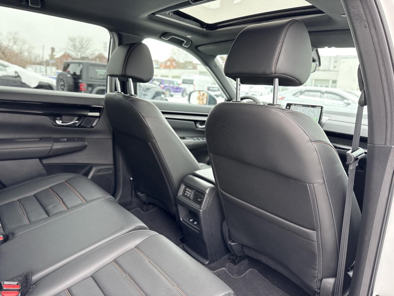 2025 Honda CR-V Hybrid Touring AWD | NAVIGATION | BOSE PREMIUM AUDIO | Photo