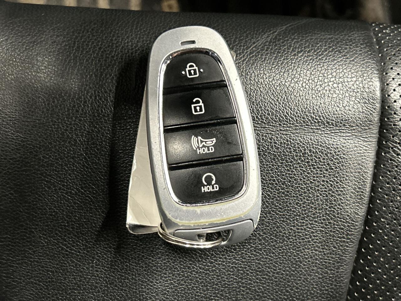 2022 Hyundai Santa Fe Hybrid TREND AWD |HTD LEATHER |PANO ROOF | CARPLAY Photo