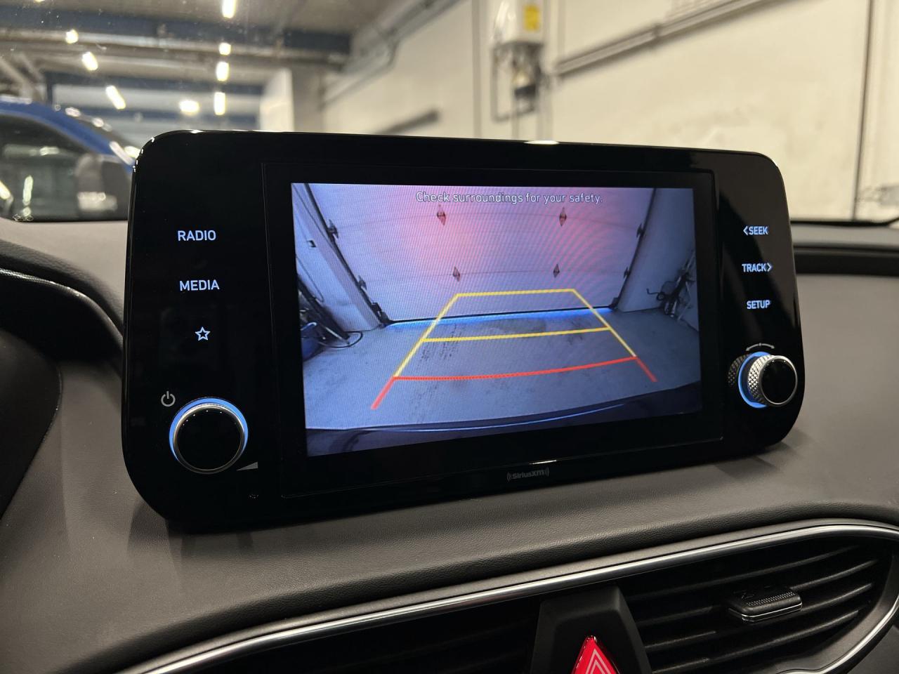 2022 Hyundai Santa Fe Hybrid TREND AWD |HTD LEATHER |PANO ROOF | CARPLAY Photo