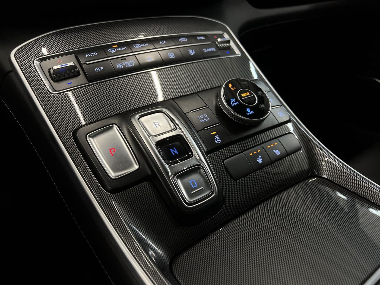 2022 Hyundai Santa Fe Hybrid TREND AWD |HTD LEATHER |PANO ROOF | CARPLAY Photo