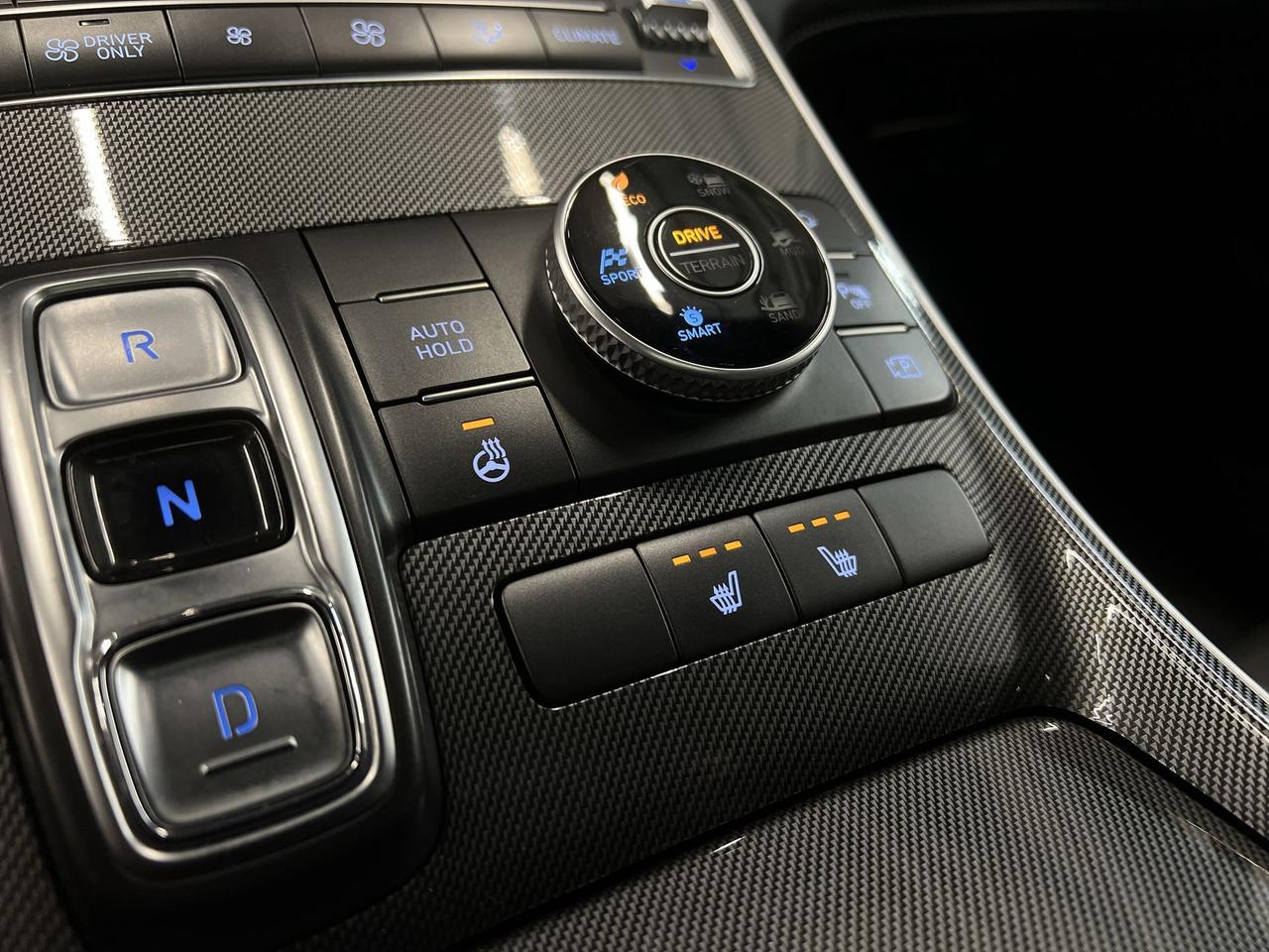 2022 Hyundai Santa Fe Hybrid TREND AWD |HTD LEATHER |PANO ROOF | CARPLAY Photo