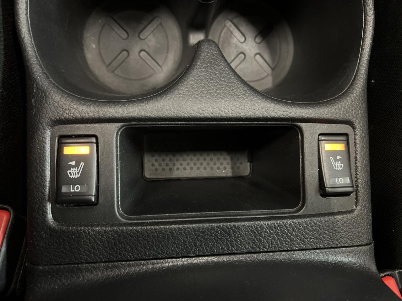 2018 Nissan Rogue SV AWD | HTD SEATS | CARPLAY | REMOTE START | A/C Photo