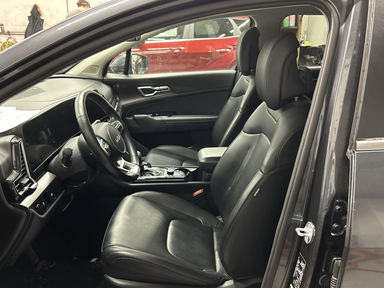 2023 Kia Sportage EX AWD | HTD LEATHER | PANO ROOF | REMOTE START Photo