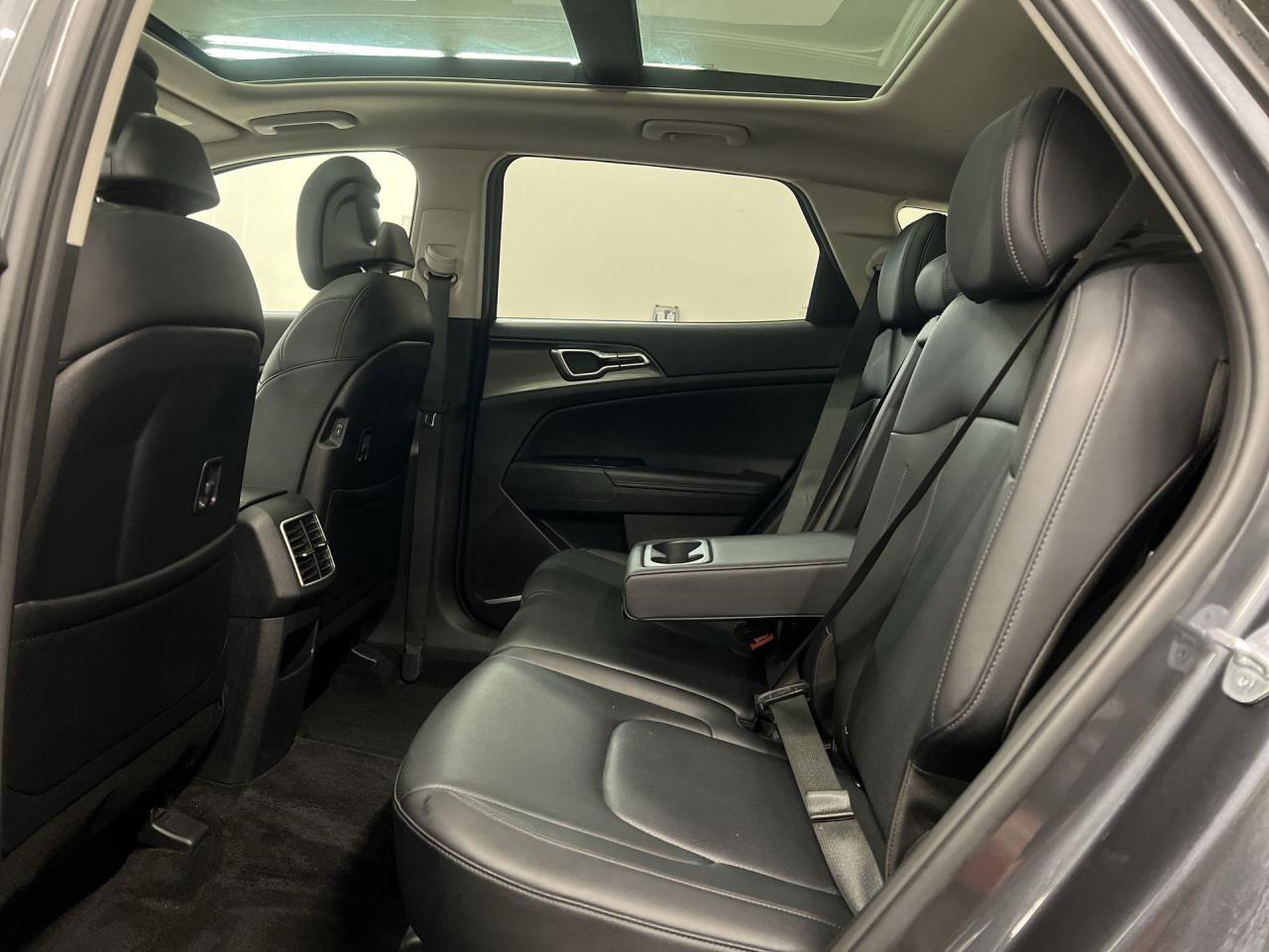 2023 Kia Sportage EX AWD | HTD LEATHER | PANO ROOF | REMOTE START Photo
