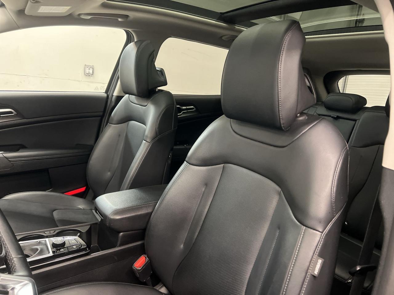 2023 Kia Sportage EX AWD | HTD LEATHER | PANO ROOF | REMOTE START Photo