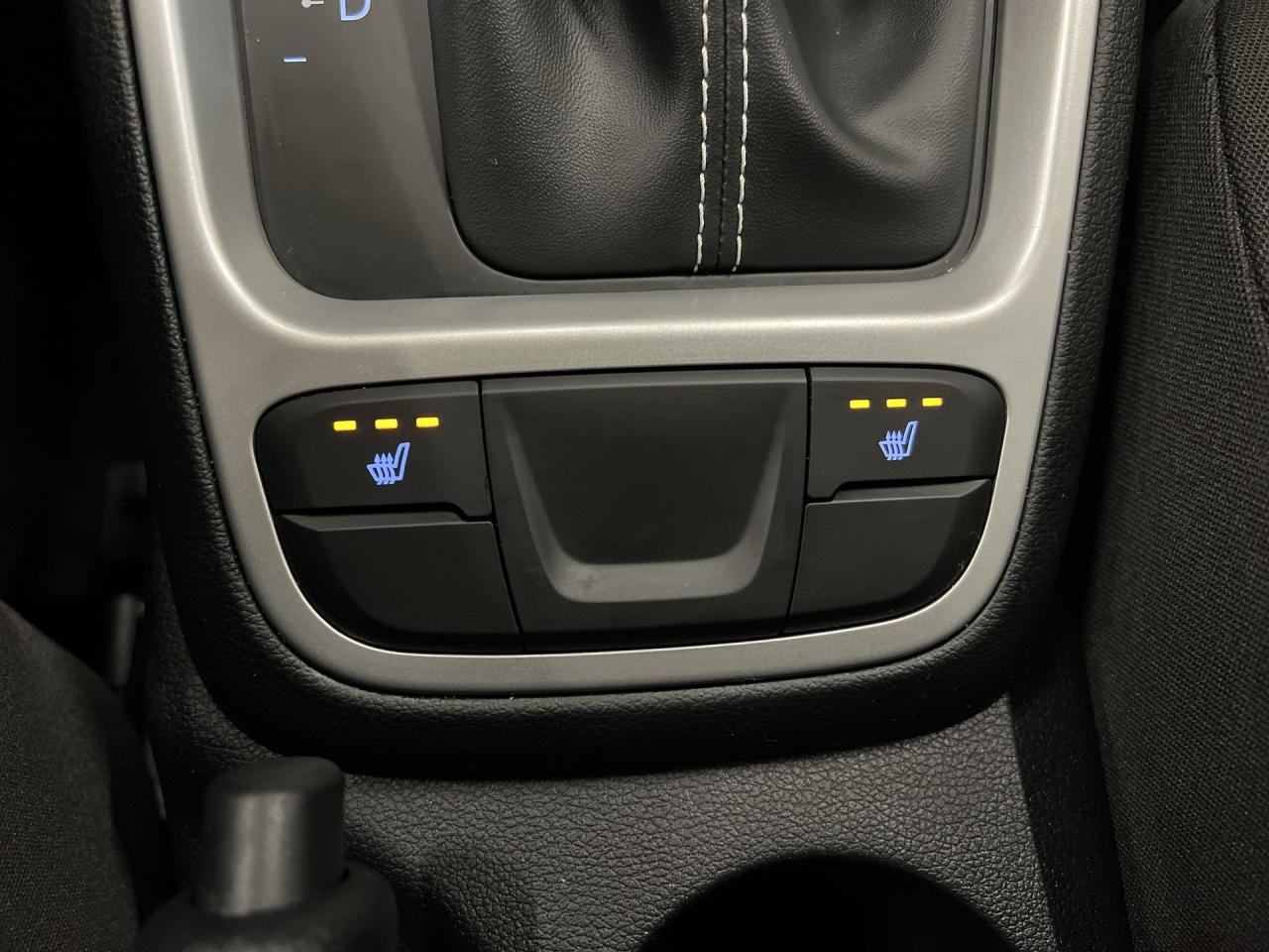 2023 Hyundai Venue HTD SEATS | CARPLAY | BLUETOOTH | LOW KMS!! Photo