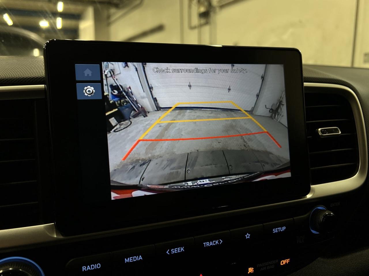 2023 Hyundai Venue HTD SEATS | CARPLAY | BLUETOOTH | LOW KMS!! Photo