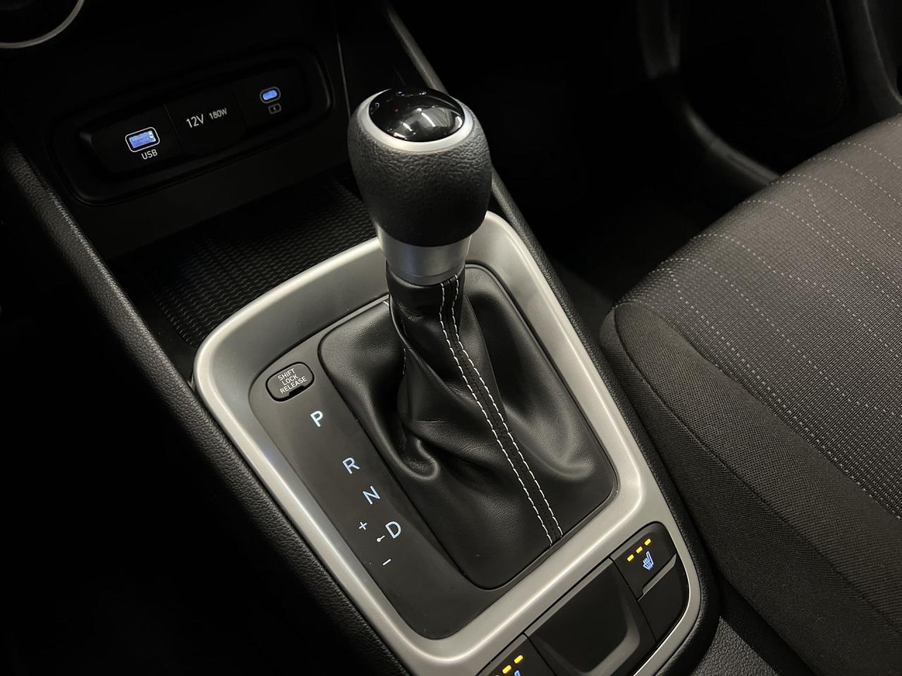 2023 Hyundai Venue HTD SEATS | CARPLAY | BLUETOOTH | LOW KMS!! Photo