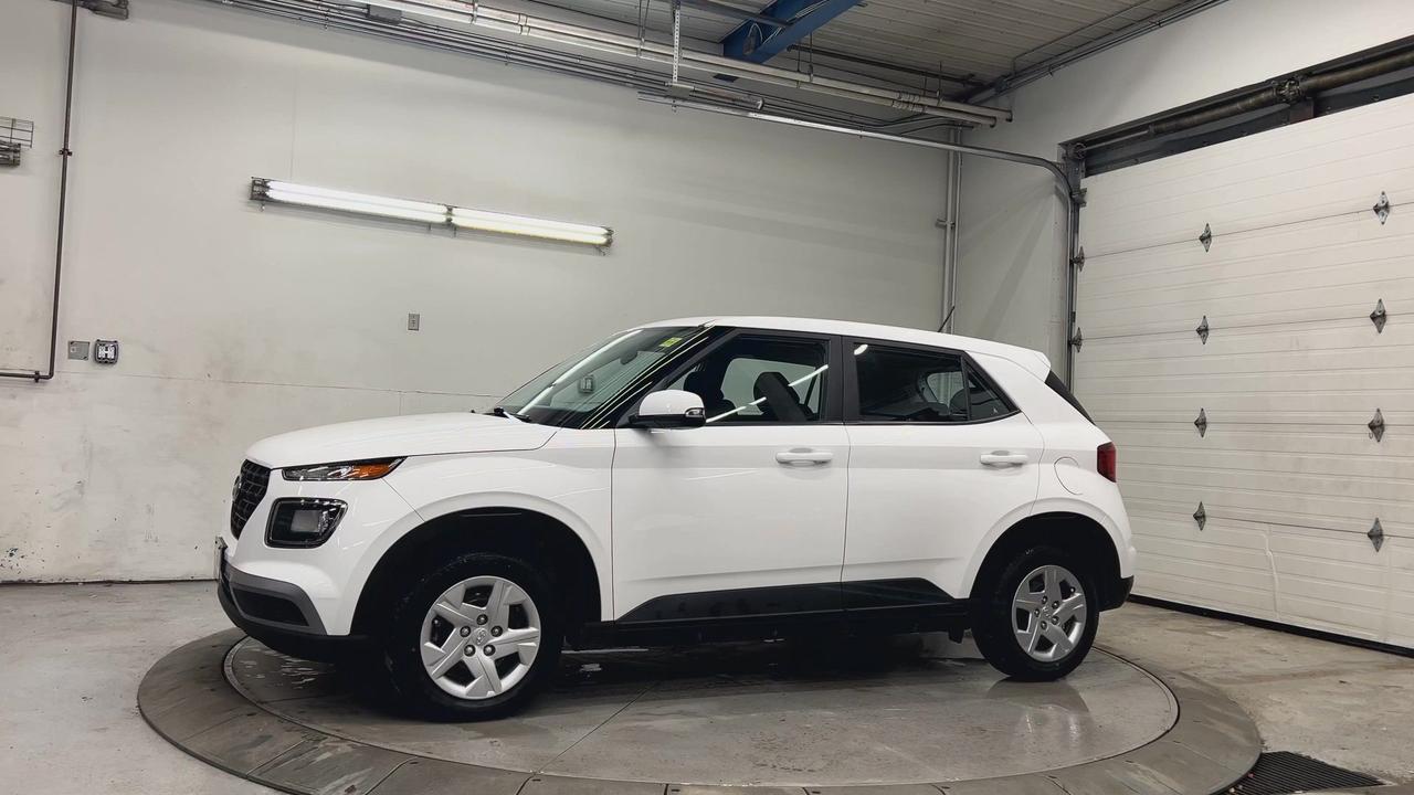 2023 Hyundai Venue HTD SEATS | CARPLAY | BLUETOOTH | LOW KMS!! Photo4