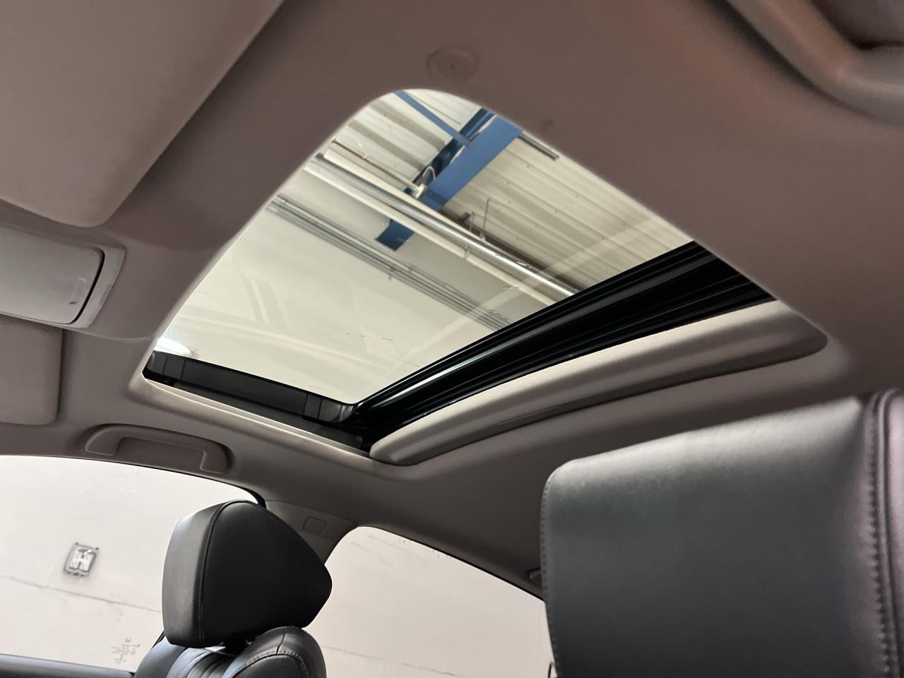 2018 Honda Accord EX-L | HTD LEATHER | SUNROOF | CARPLAY | LANEWATCH Photo