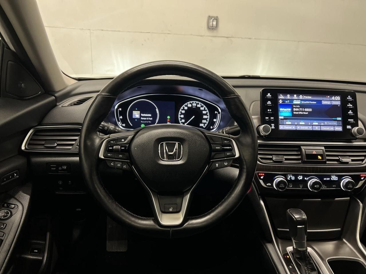 2018 Honda Accord EX-L | HTD LEATHER | SUNROOF | CARPLAY | LANEWATCH Photo