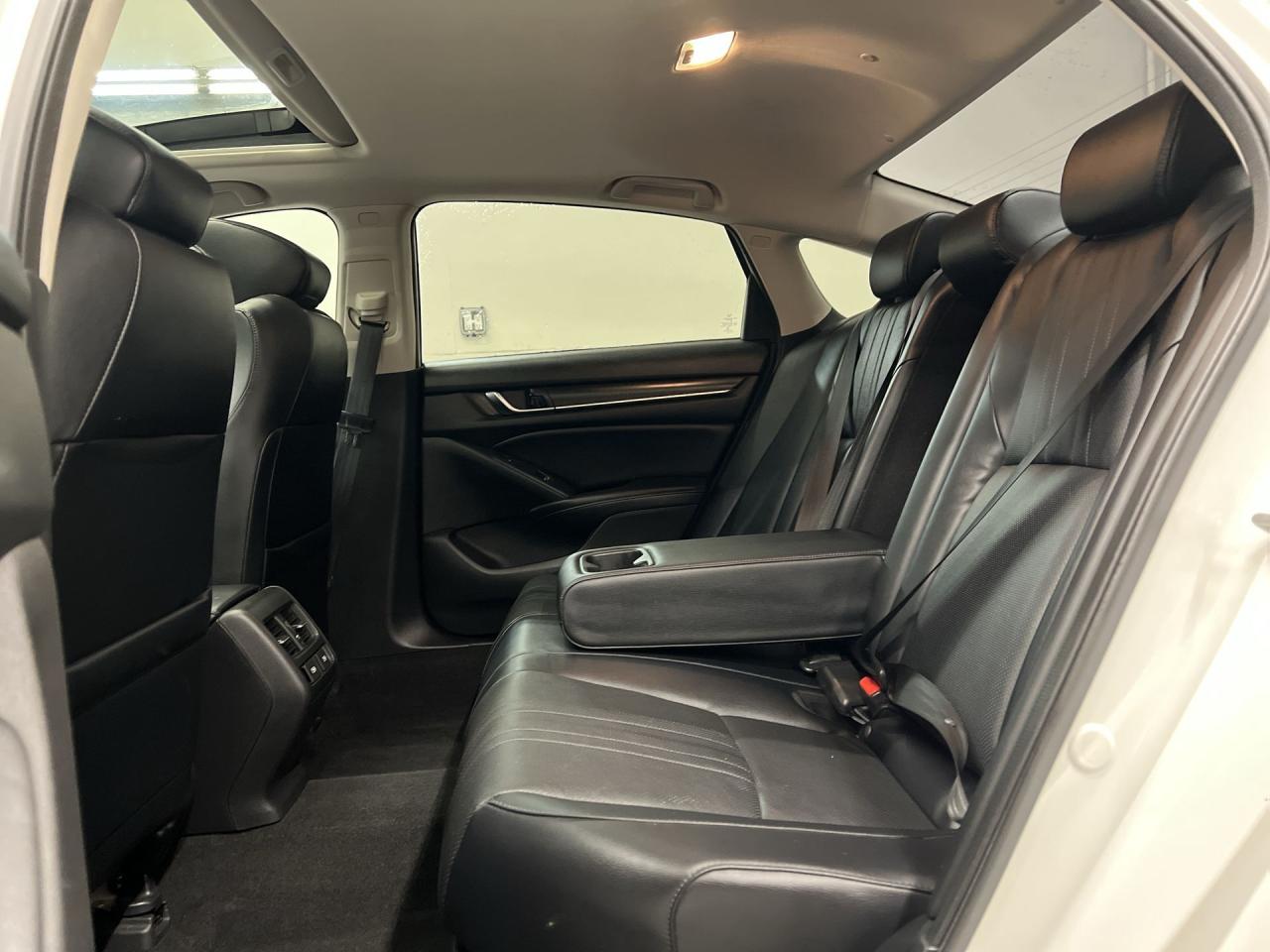 2018 Honda Accord EX-L | HTD LEATHER | SUNROOF | CARPLAY | LANEWATCH Photo