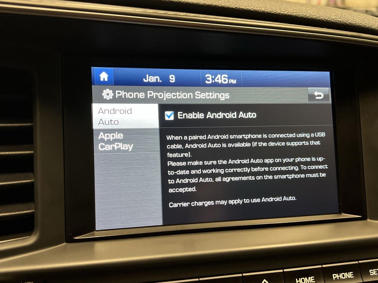 2019 Hyundai Elantra PREFERRED | HTD SEATS | CARPLAY | ALLOYS | A/C Photo