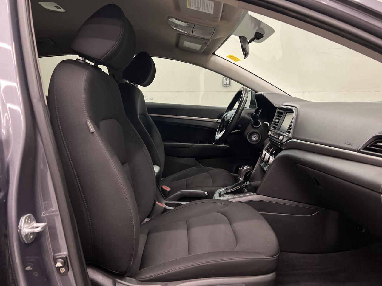 2019 Hyundai Elantra PREFERRED | HTD SEATS | CARPLAY | ALLOYS | A/C Photo