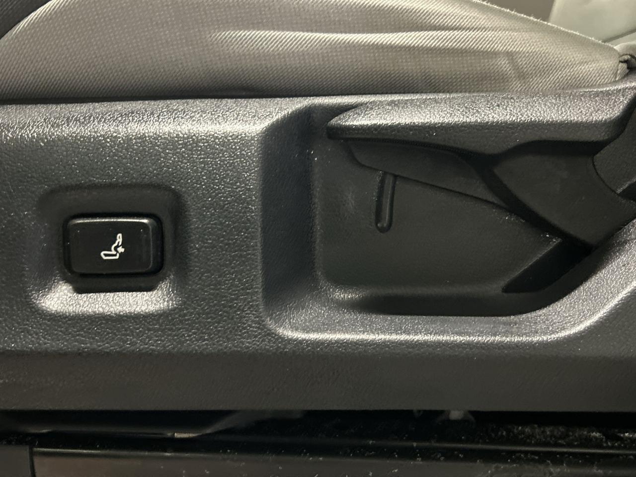 2024 Toyota Tacoma TRD SPORT 4X4 | DBL CAB |HTD SEATS | CARPLAY | A/C Photo3