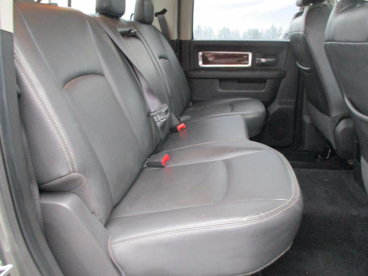 2010 RAM 3500 Laramie Crew Cab 4x4 - Photo #13