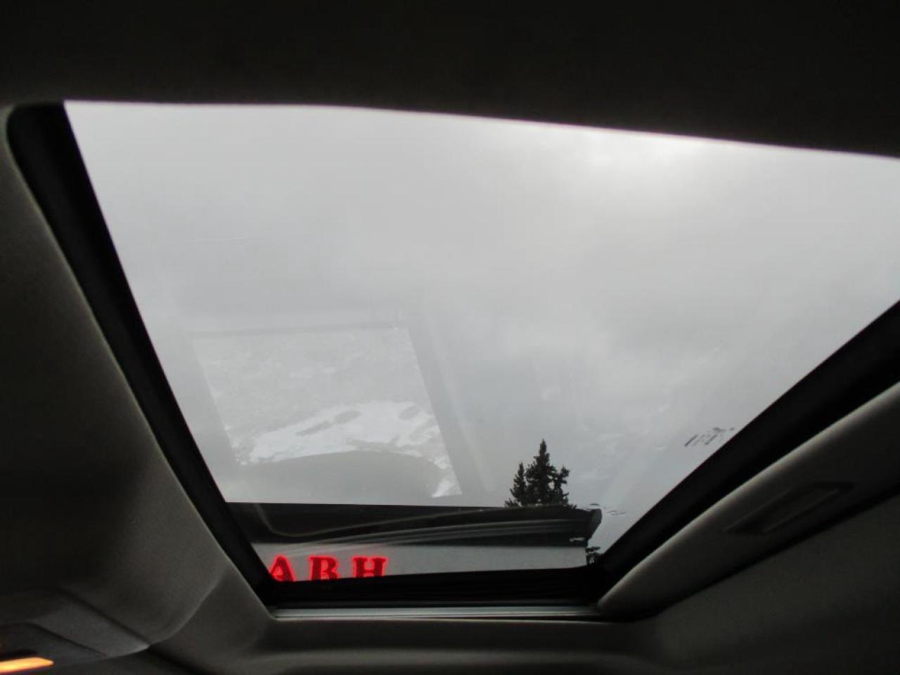 2010 RAM 3500 Laramie Crew Cab 4x4 - Photo #20