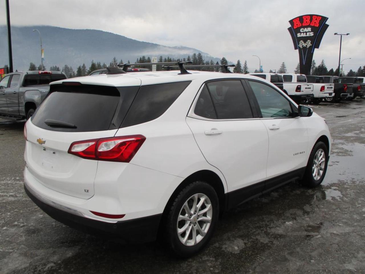 2018 Chevrolet Equinox LT FWD Photo4
